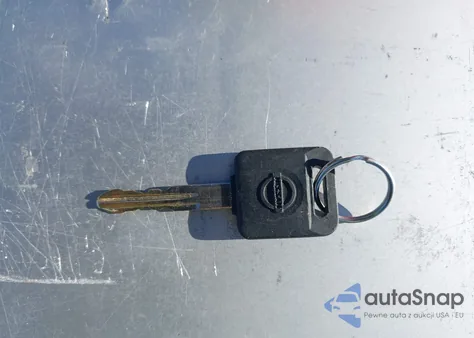 2024 Nissan Versa 1.6 S z USA, uszkodzony, nr VIN 3N1CN8DV3RL842174